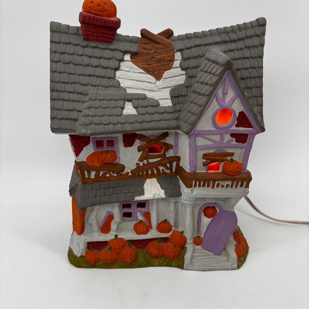Halloween Haunted House Ceramic Light Up Village Building Pumpkin Decor